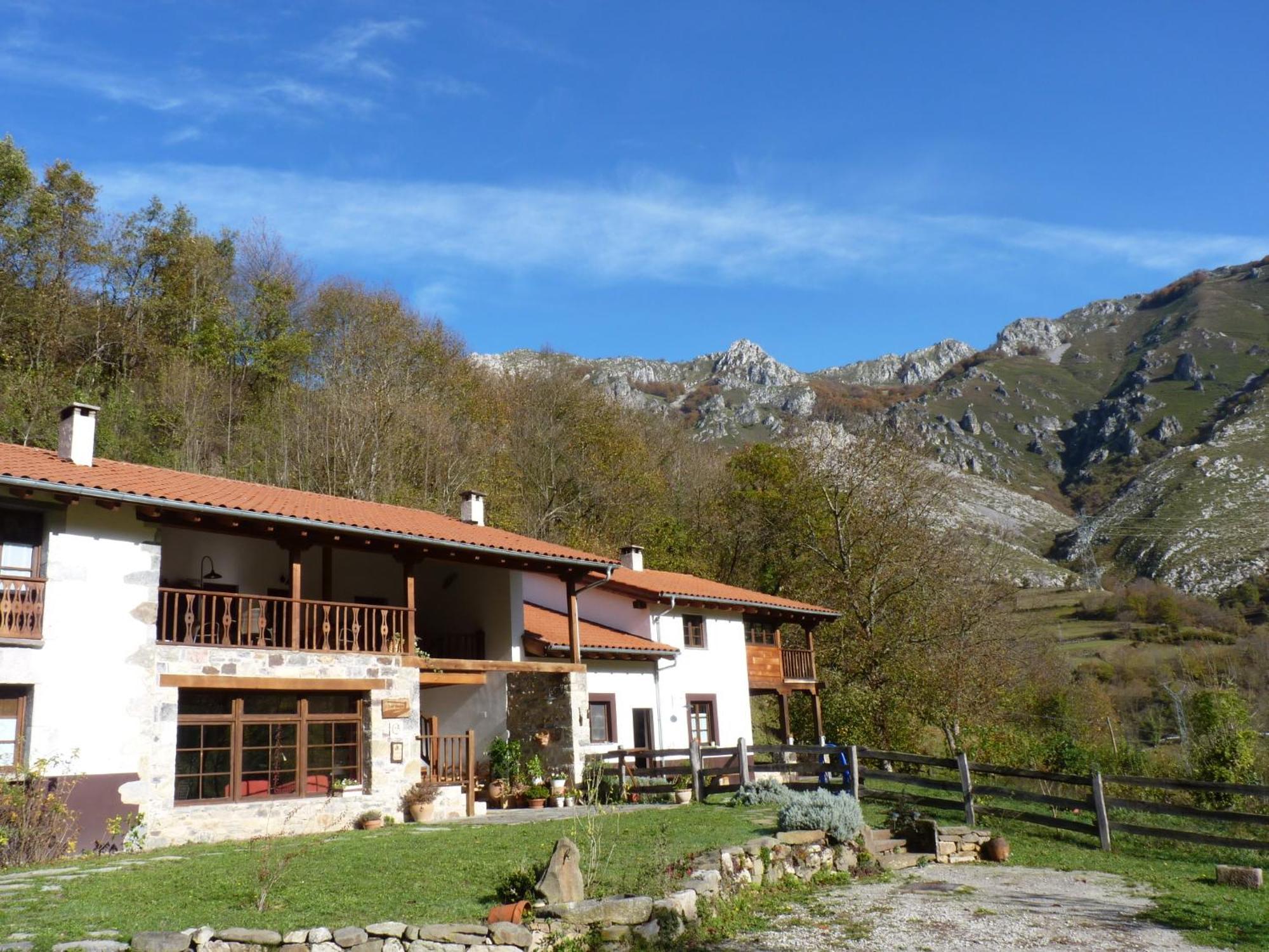 Casa Rural Los Riegos Caso 外观 照片